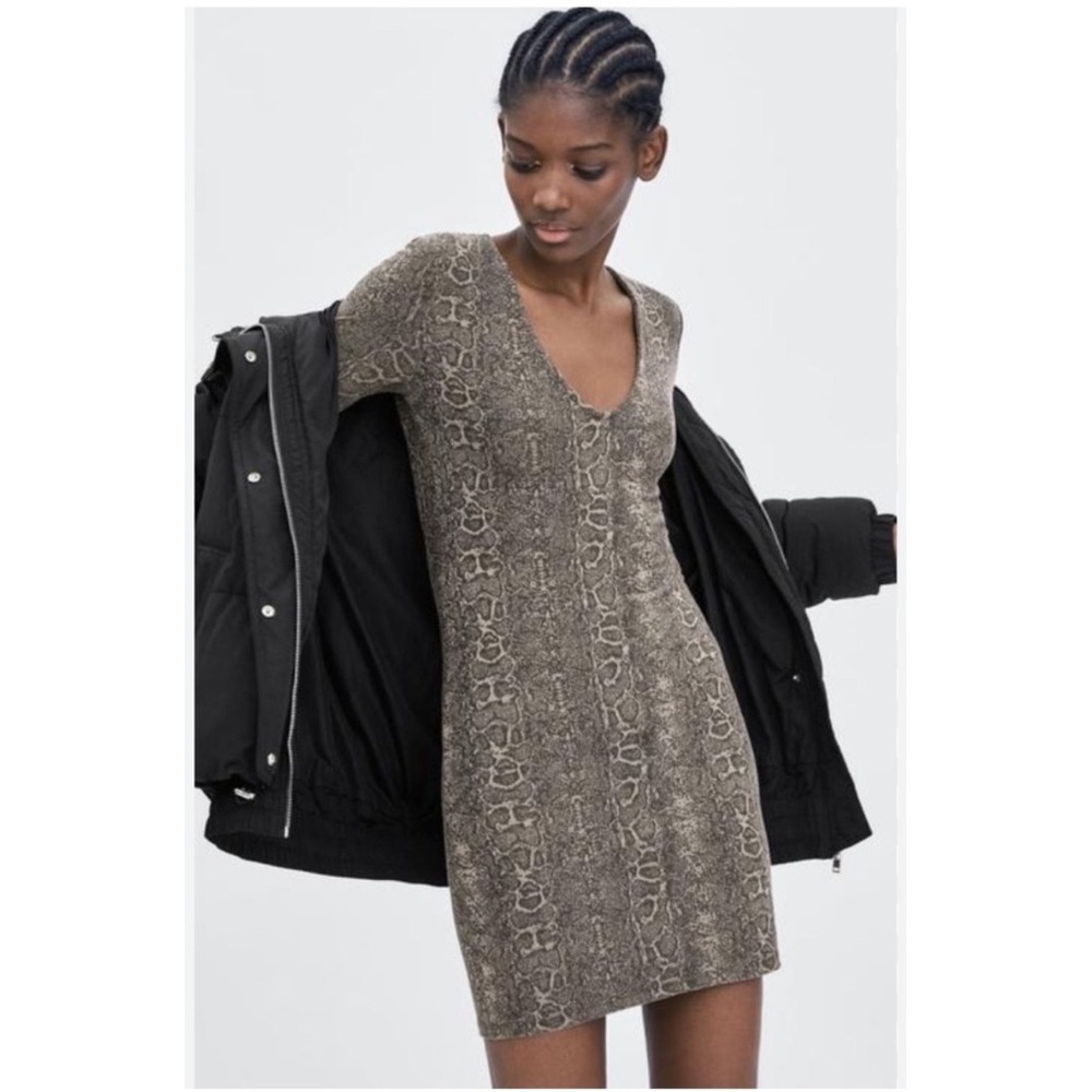 Zara Trafaluc Womens Snakeskin Print V-Neck Long Sleeve Mini Bodycon Dress Small